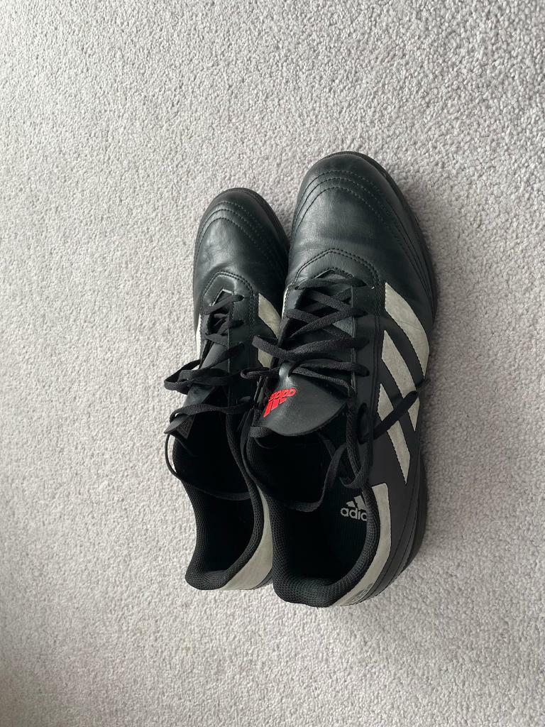 astro turf boots size 11